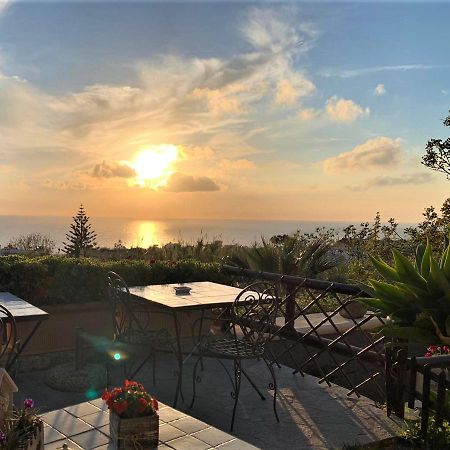 La Terrazzina Sul Tramonto Bed & Breakfast Forio  Ngoại thất bức ảnh